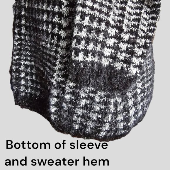 NWOT AVA COUTURE (MED) Long Sleeve Ribbon/Fringe Edge Embellished Sweater - Picture 7 of 11